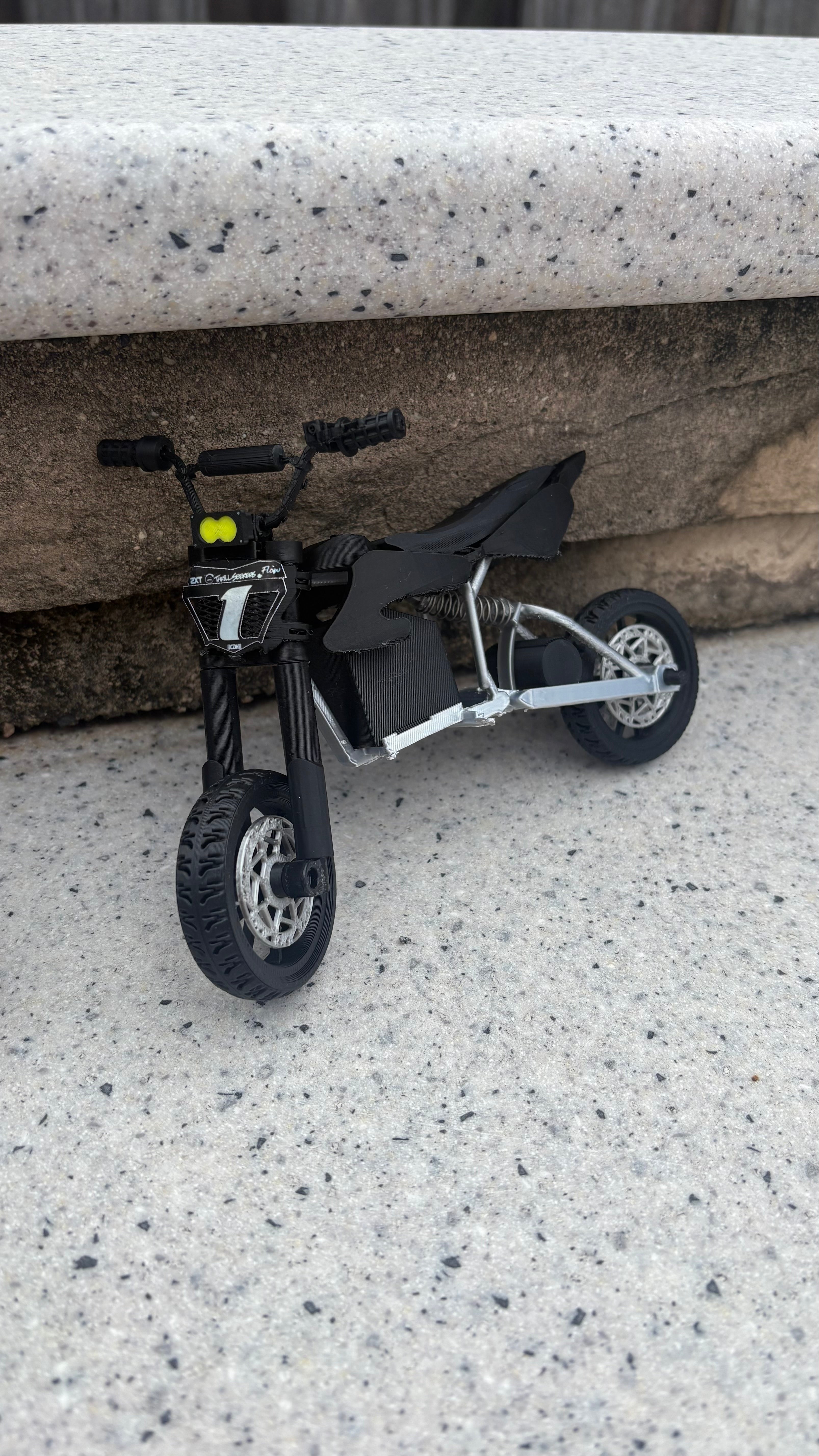 Razor MX650