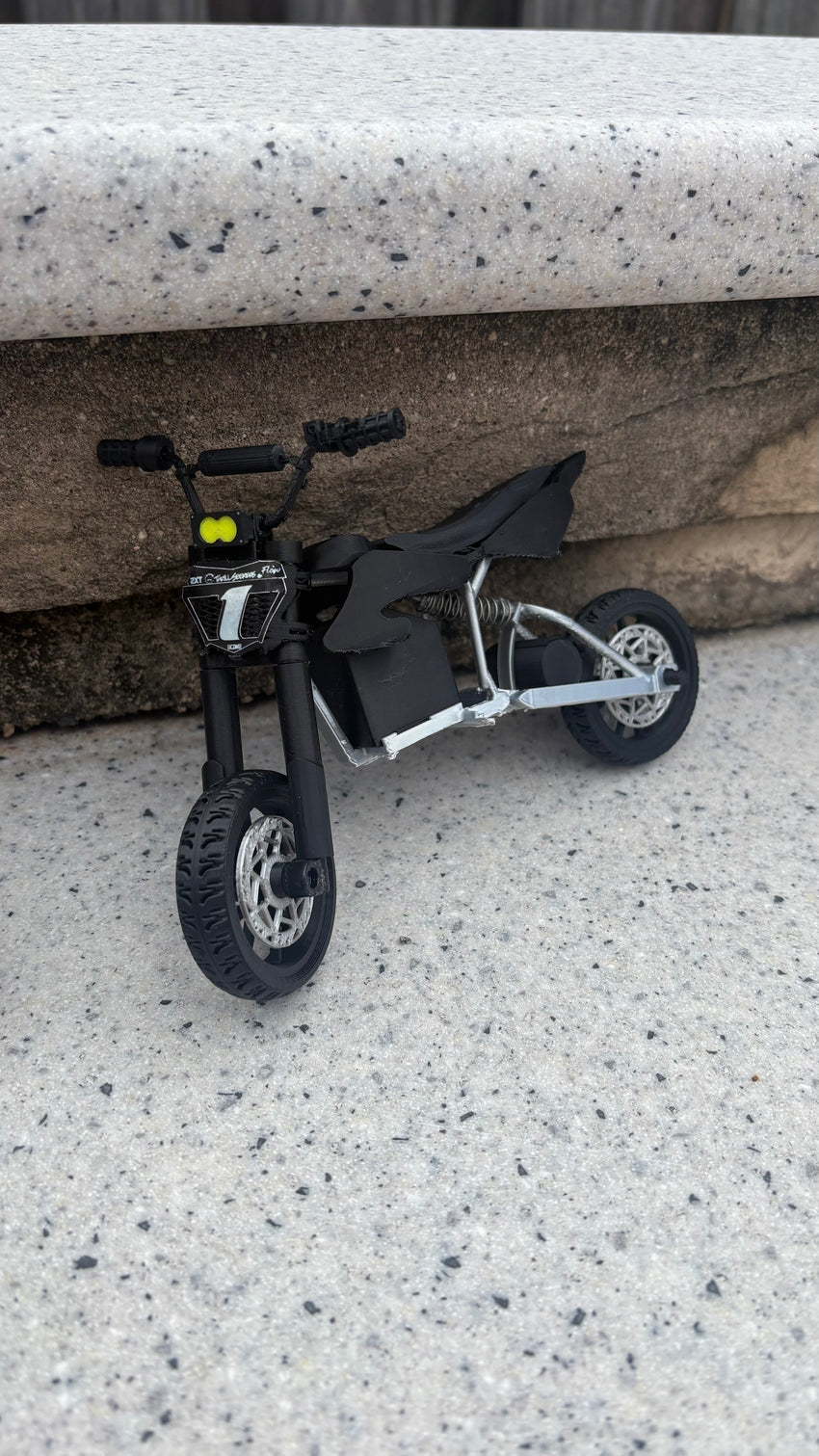 Razor MX650